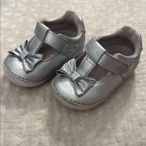 Stride Rite Silver Dress Shoes with Bow and Velcro Strap